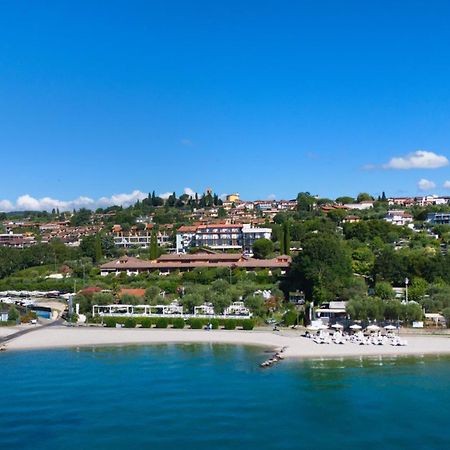 Ahg Riva Del Sole Hotel - Adults Only Moniga del Garda Exterior foto